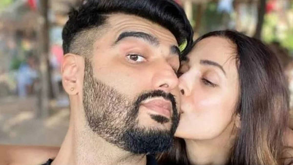ప్రియుడి నుంచి ఖరీదైన బహుమతులు..