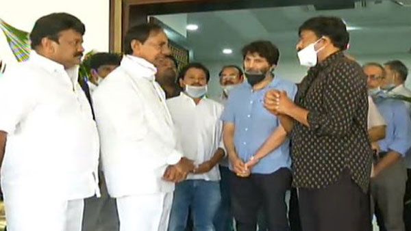 ధన్యవాదాలు తెలిపినచిరు..