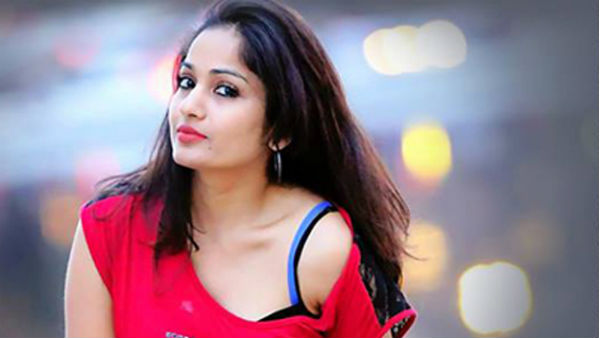 మాస్క్ ముసుగులో పెళ్లి అవసరమా?