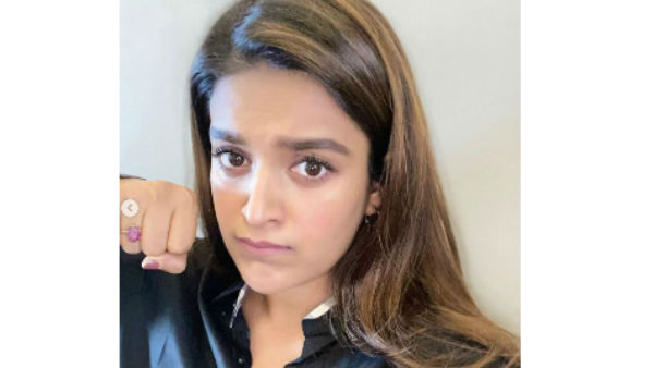 క్యూట్ ఎక్స్ప్రెషన్స్తో కట్టిపడేసిన నిధి..