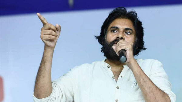 పవన్ పొలిటికల్ కెరీర్పై షాకింగ్ కామెంట్స్