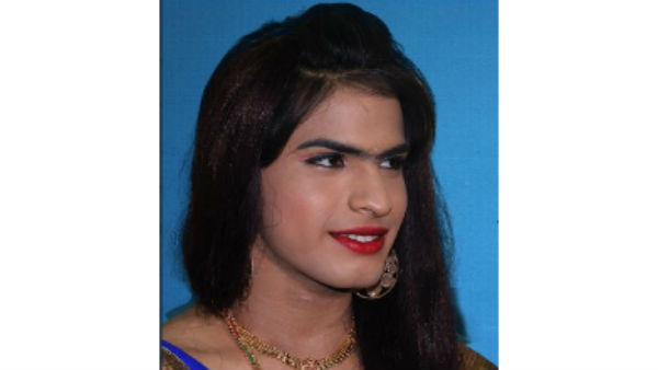 అర్ధరాత్రి రోడ్డుపై