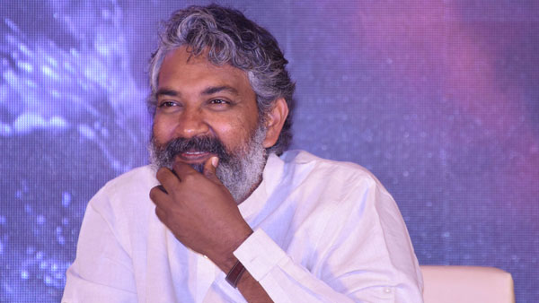 SS Rajamouli: కరోనా బారిన పడిన దర్శకుడు ఎస్ఎస్ రాజమౌళి... పాజిటివ్ అని తేలడంతో..