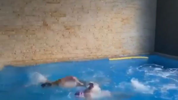 Mahesh Babu And Sitara Swimming Video Goes Viral Mahesh Babu And Sitara Swimming Video Goes Viral