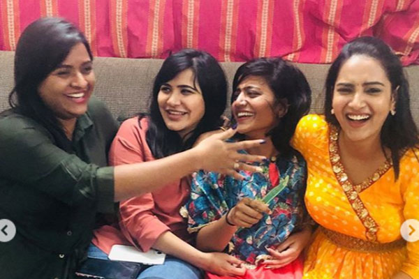 కరోనా పాజిటివ్ రావడంతో అందరూ ఇలా.!