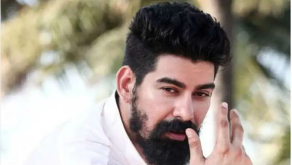 తెలుగులో పవన్ కల్యాణ్ విలన్గా