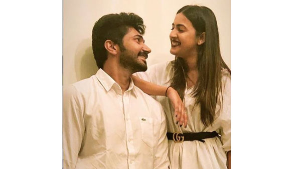 క్యూట్ కపుల్స్..