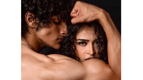 కుప్పలు తెప్పలుగా ఫేక్ అకౌంట్స్..