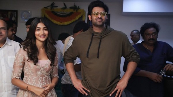 మాస్కులతో రాధేశ్యామ్..