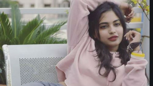 బిగ్బాస్లోకి అలేఖ్య హారిక