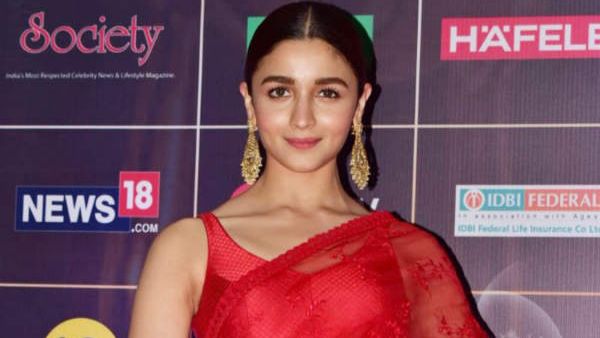 ఆలియా కెరీర్ పై కమ్ముకున్న నీలి మేఘాలు..!