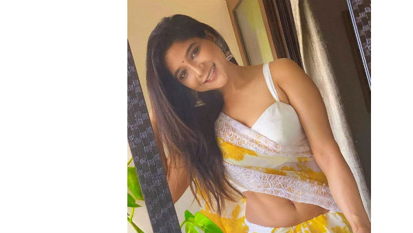 సోషల్ మీడియాలో రచ్చ..