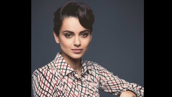 లాయర్ ఫీజు ఎలా చెల్లిస్తోంది..