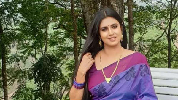 ముగ్గురితో పడుకుంటా..