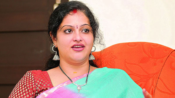 హైదరాబాద్ లోనే ఫ్యామిలీ..