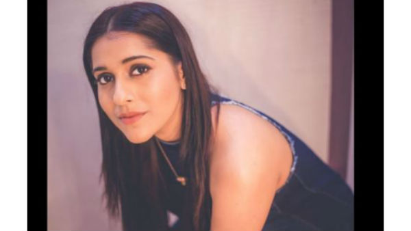 సరిలేరు మాకెవ్వరు షో హోస్ట్గా
