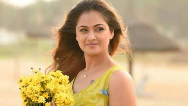 Simran to become Mother In Romantic Simran to become Mother In Romantic