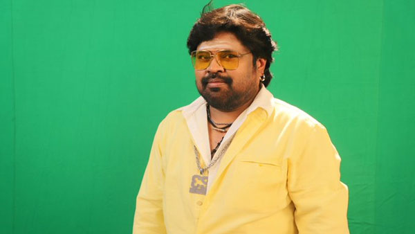 హిట్మ్యాన్స్, డెన్...