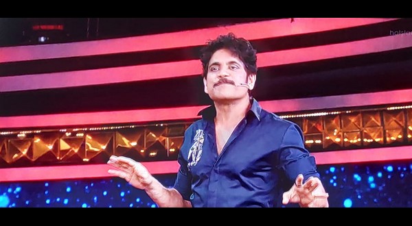 అక్కినేని నాగేశ్వరరావు ఘన నివాళి