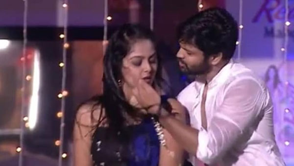 మితిమీరుతున్న ఎక్స్పోజింగ్..