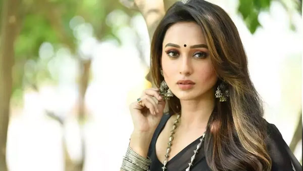 టాక్సీ డ్రైవర్ అరెస్ట్.. కేసు నమోదు