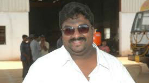 చిన్న సినిమాలను నియంత్రిస్తున్నారు..