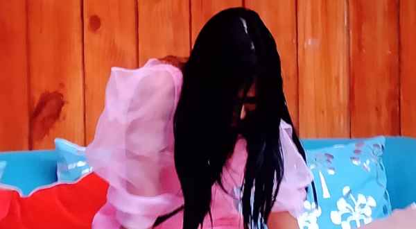 దేవీ ఎలిమినేషన్ తట్టుకోలేక ఏడ్చిన అరియానా