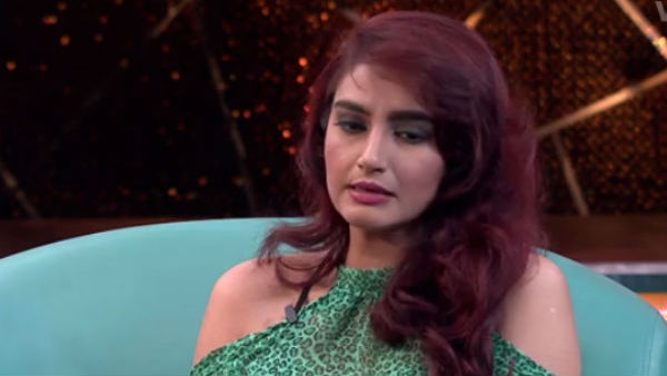 మూత్రానికి బదులు నీళ్లు పోసి..