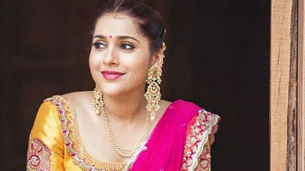 సుధీర్ ప్రేమ వల్ల మరింత క్రేజ్ సొంతం