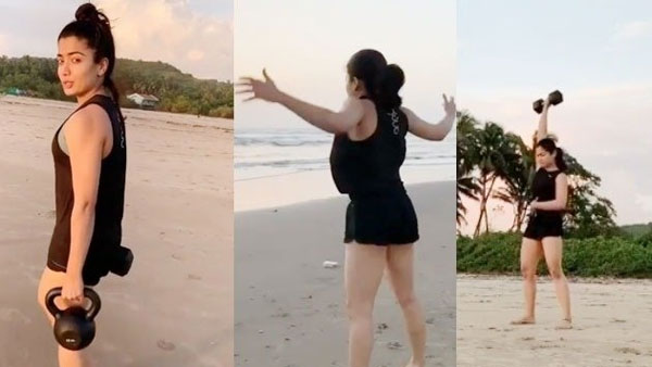 వెరైటీ ఫోటో షూట్లు..