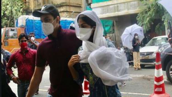 షోవిక్ చక్రవర్తితో మరో అమ్మాయి
