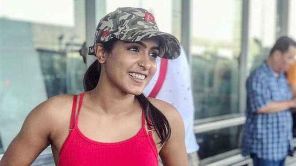 పార్క్లో అలా..