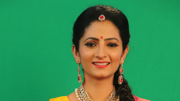 ఐదో కంటెస్టెంట్గా టెలివిజన్ హోస్ట్ సుజాత..
