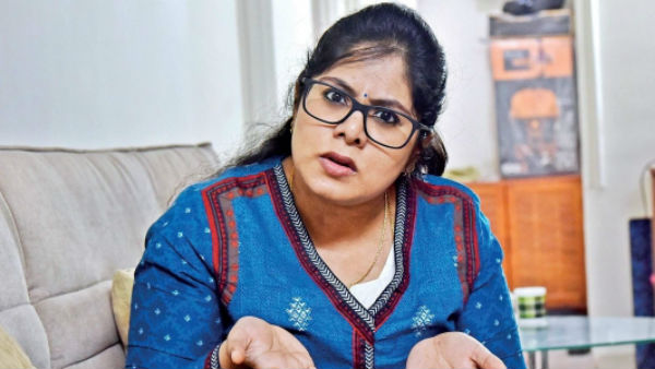 ప్రస్టేటెడ్ ఉమెన్గా ఎంట్రీ..... భారీ స్పందన