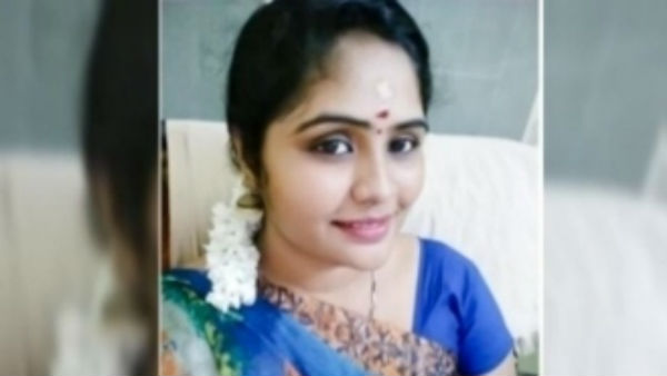 స్నేహం ప్రేమ వరకు వెళ్లింది.