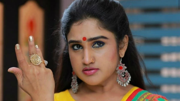 అరెస్ట్లు, బెయిల్లు..