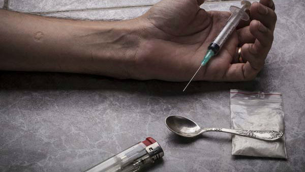 గోవాకు క్యూ కట్టిన సినీ తారలు