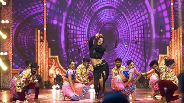 పక్కా లోకల్ అంటూ..