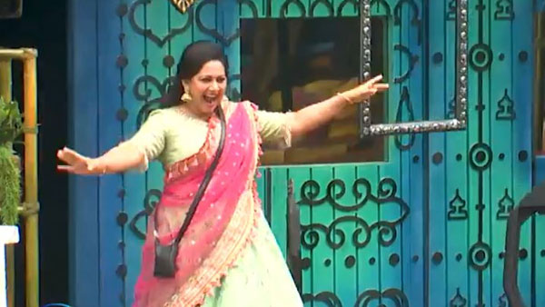 Anchor Archana Chandoke wild card entry into Bigg Boss house Anchor Archana Chandoke wild card entry into Bigg Boss house