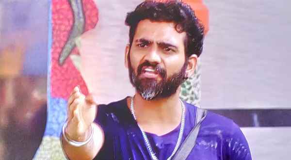 అందాలతో నన్ను తూట్లు పొడిచేశావ్