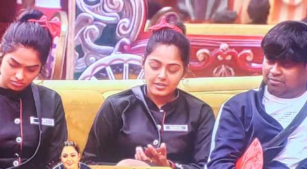 చెత్త పెర్ఫార్మర్ అమ్మా రాజశేఖర్కు శిక్ష