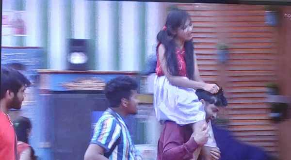 కేర్ టేకర్లుగా వీరే