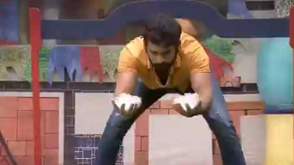 అతి తెలివితో..