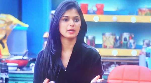 వంట పాత్రల క్లీనింగ్పై రచ్చ