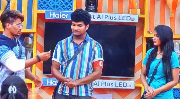 రేషన్ మేనేజర్గా అరియానా