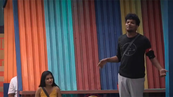 పొలంలో మొలకలొచ్చాయ్..