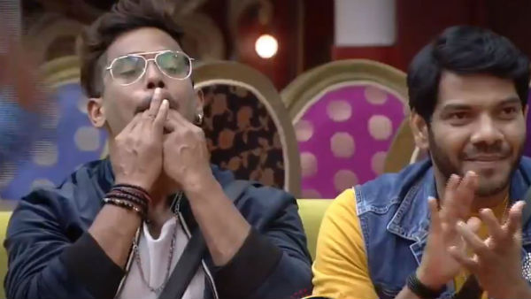 అరియానా, అవినాష్ కళ్లకు గంతలు కట్టుకొని