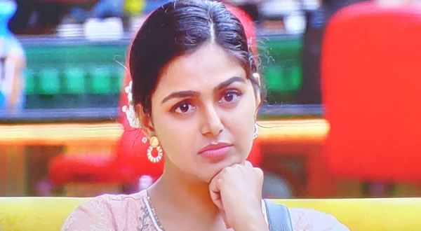ఆల్ రౌండర్గా మోనాల్ ఎంపిక