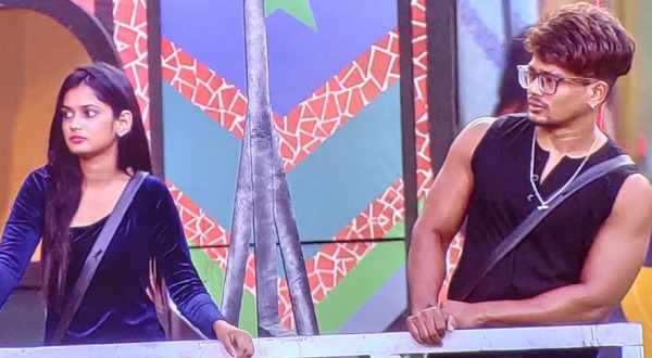 అరియా, మెహబూబ్ మధ్య గొడవ