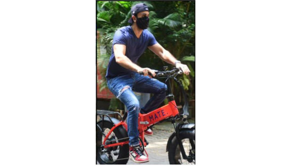 రణబీర్ కోసం అలియా డిజైన్డ్ బైక్
